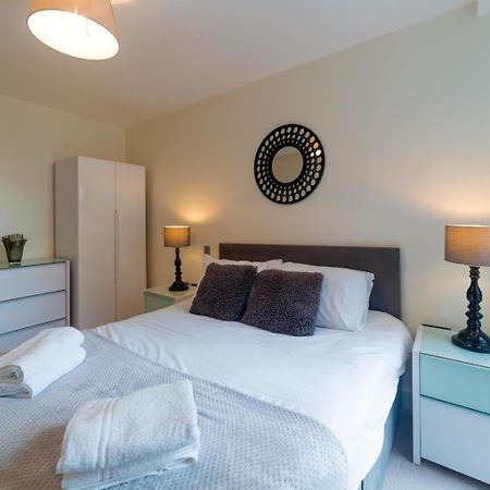 Central Tower Bridge Apartment Лондон Стая снимка