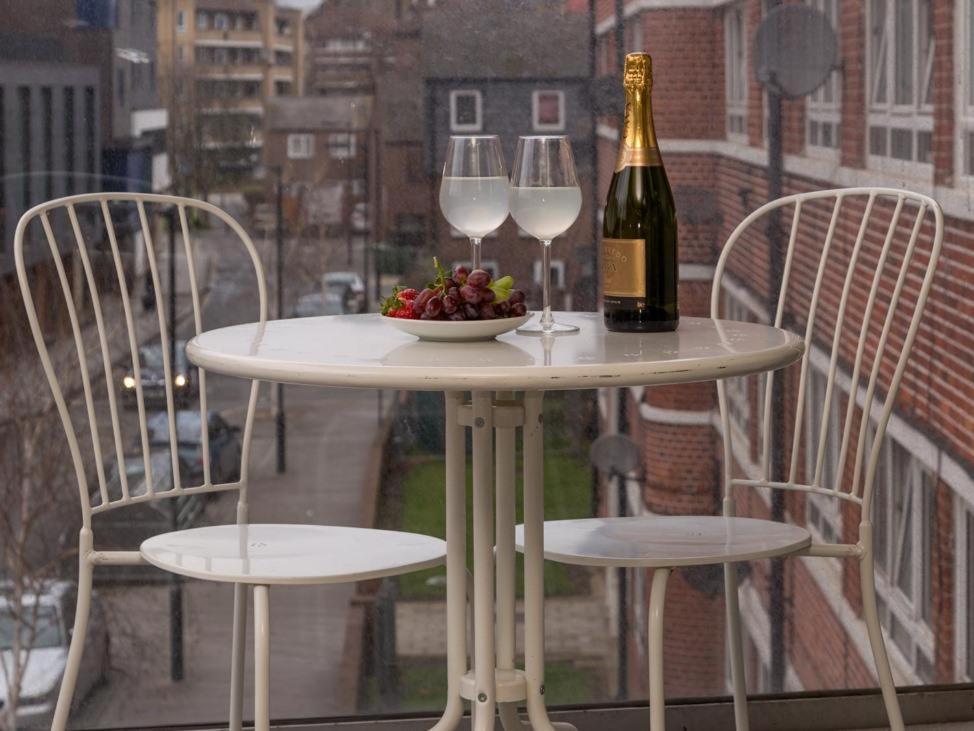 Central Tower Bridge Apartment Лондон Екстериор снимка